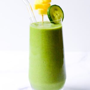 Green Pineapple Coconut Smoothie
