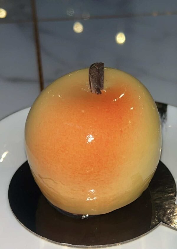 Signature Apple